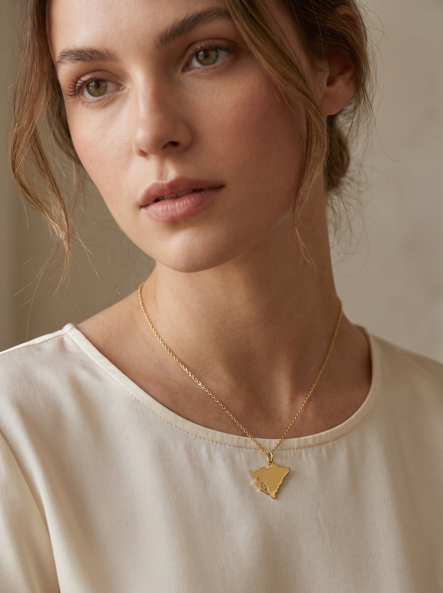 "Nicaragua Map" Pendant Necklace - 14k Solid Yellow Gold