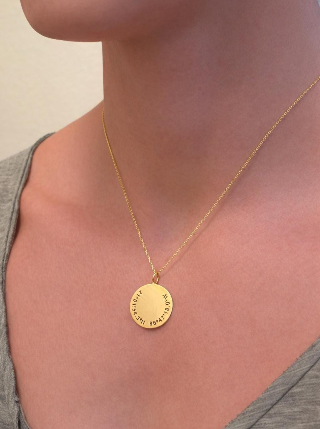 "Coordinated Medal" Pendant Necklace - 14k Solid Gold