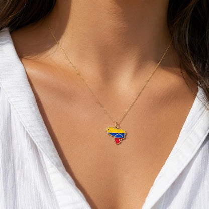 "Venezuela Map" Pendant Necklace - 14k Solid Gold